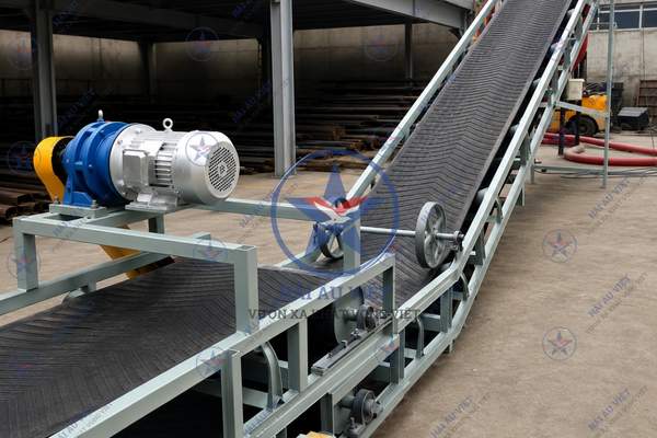 băng tải cấp liệu